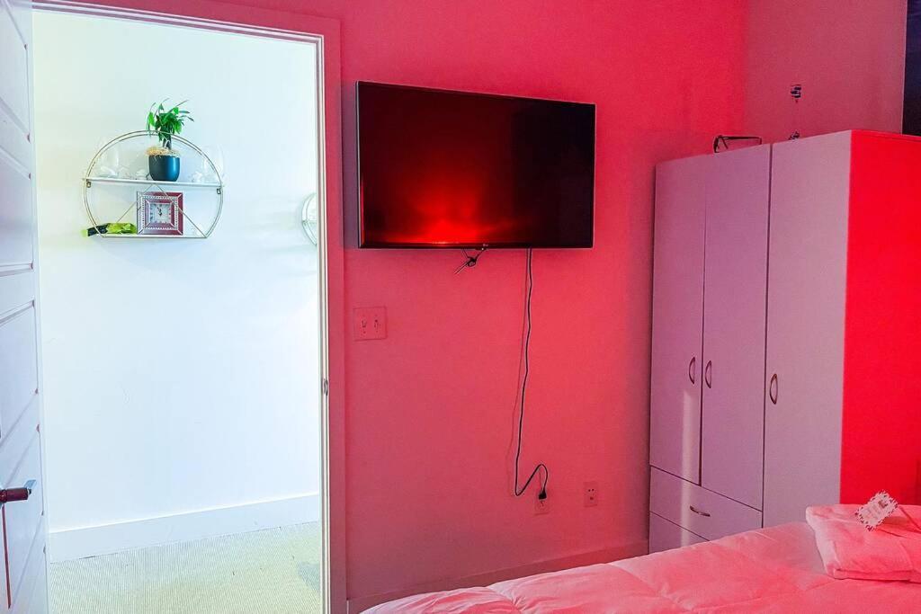 Luxury D.c. 1br Apt W/rooftop Pool In Southwest Waterfront